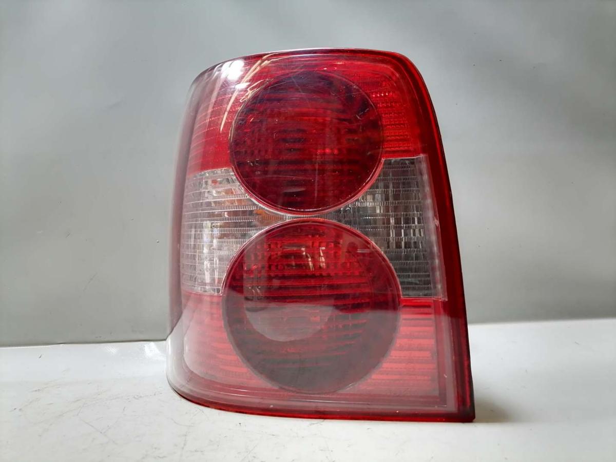 VW Passat 3BG Rücklicht Rückleuchte Schlussleuchte links Kombi Variant Zubehör Bj.2002 VW Passat 3BG Rücklicht Rückleuchte Schlussleuchte links Kombi Variant Zubehör Bj.2002